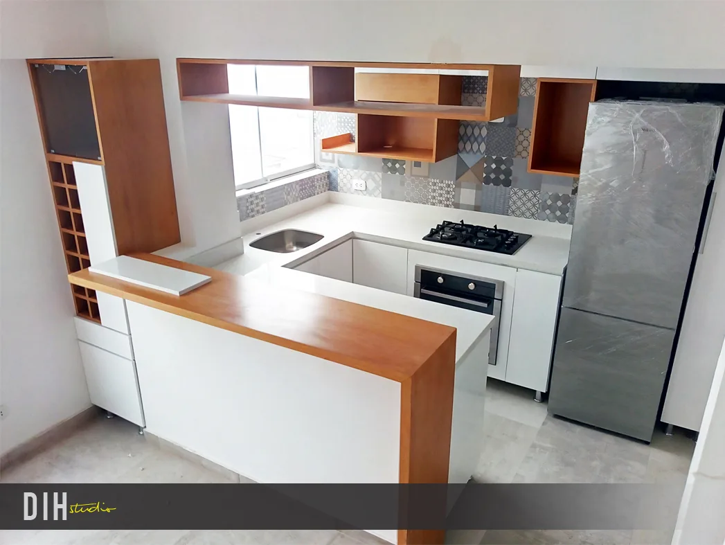 EdiAna cocina HDR1 — proyecto de Cocinas de DIH Studio